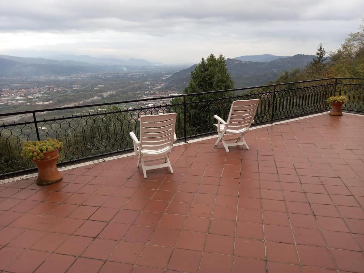Casa Vacanza Villa Patrizia Follo Alto Exterior photo